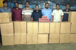 কক্সবাজারে তিন স্থানে অভিযান, নকল ব্যান্ডরোলের ৪ লাখ ৬১ হাজার সিগারেট জব্দ